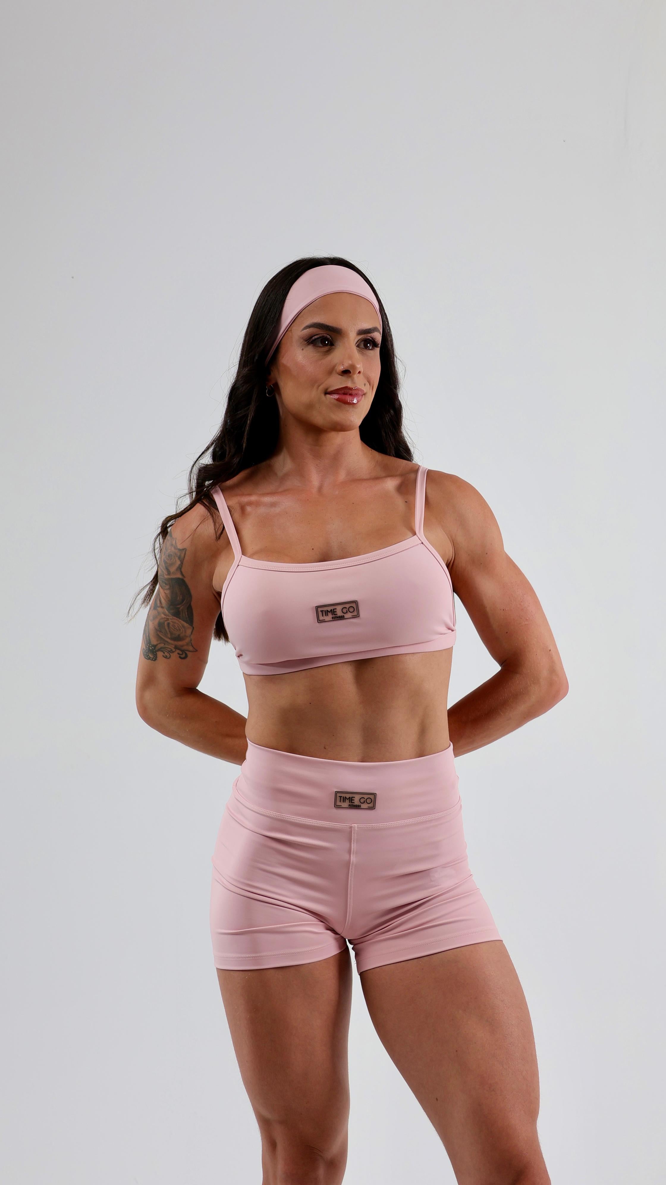 Conjunto Rosa Blush com Top de Alça Fina e Short Cintura Alta